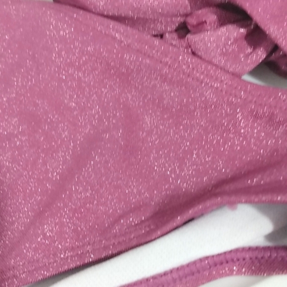 CUPSHE PLUM LUMINSCENT TWISTED WRAP FRONT & HIGH WAIST BIKINI SET SIZE SMALL NWT - Picture 5 of 8